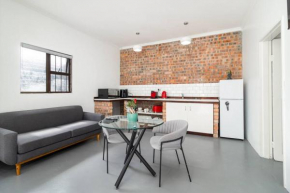 1Bed Flat, Braai, AC, Walking Distance from Blouberg Beachfront
